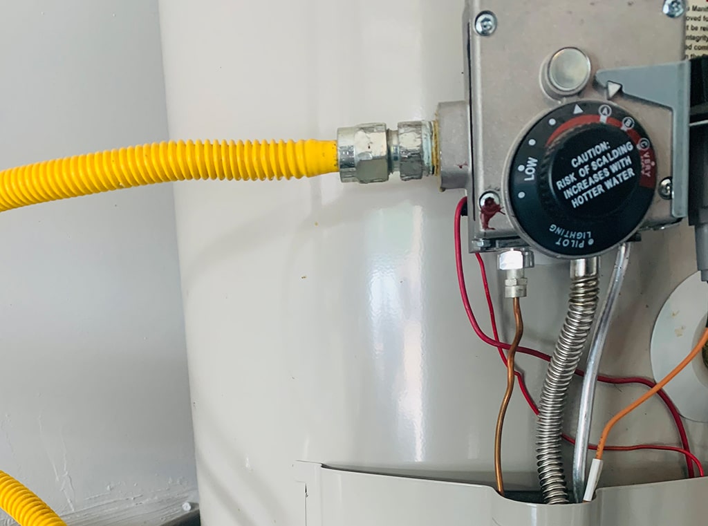 5-Signs-Its-Time-To-Hire-A-Plumber-Specializing-In-Water-Heater-Repair-_-Knoxville,-TN