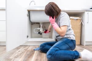 Calling-In-An-Emergency-Plumber-For-Your-Home-_-Lenoir-City,-TN