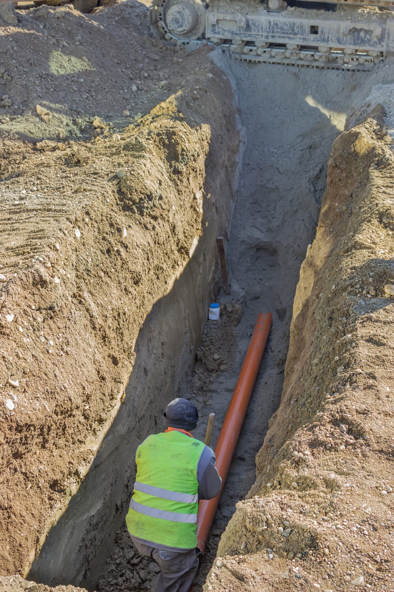 Trenchless Pipe Lining Versus Replacement for Lasting Repairs 1 Installation, Trenchless pipe lining.