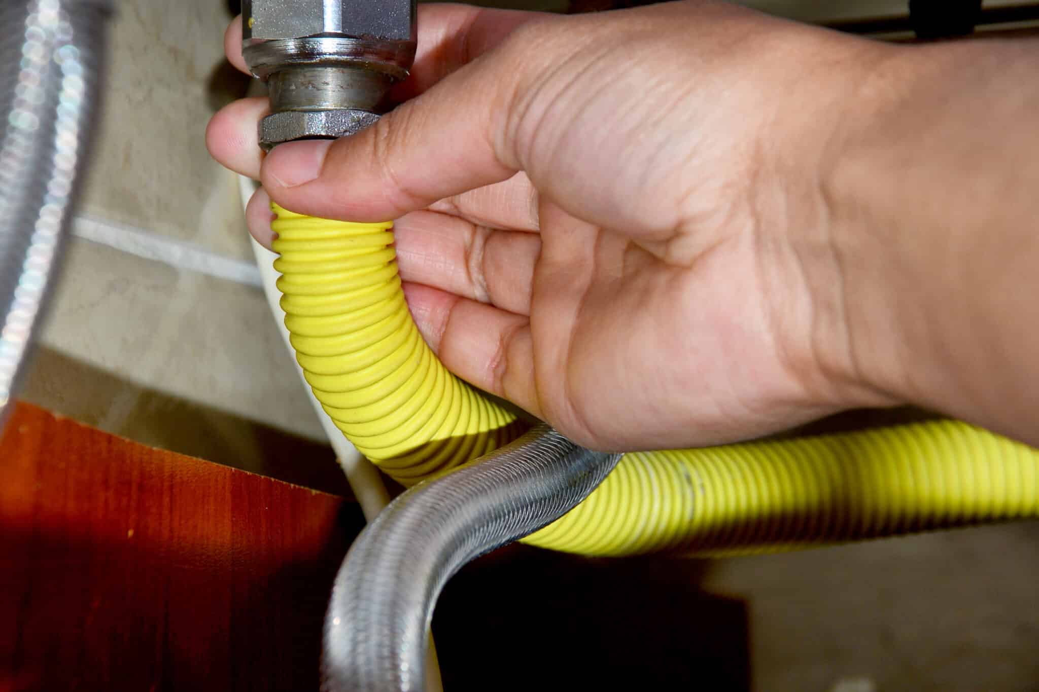Gas appliance hookup in Knoxville safety basics for homeowners.
